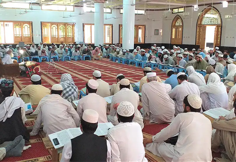 Ihyaululoom-home-courses-image-01